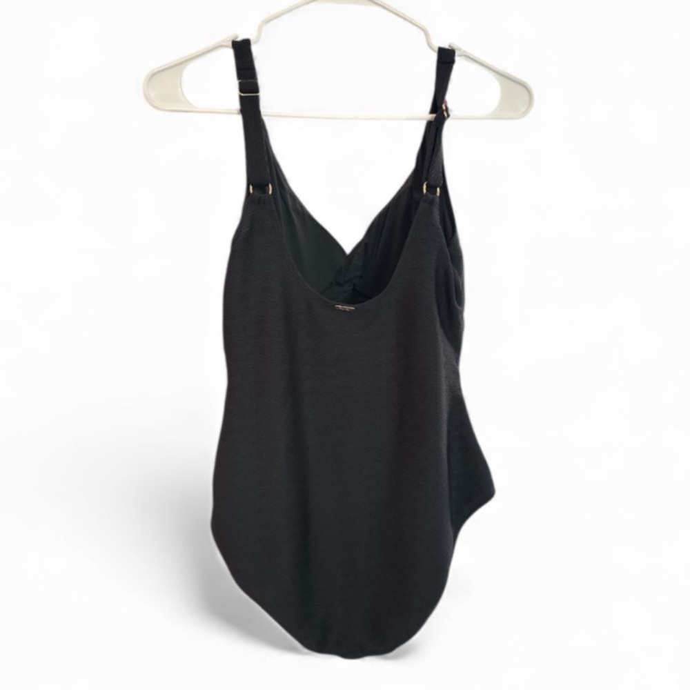 Anne Cole Black Cutout Swimsuit size 8
NWT - Picture 3 of 8